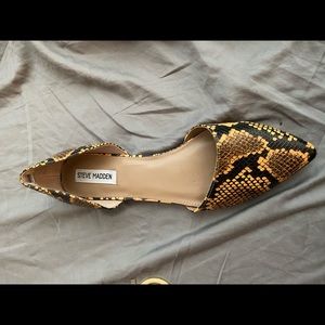 Steve Madden Flats